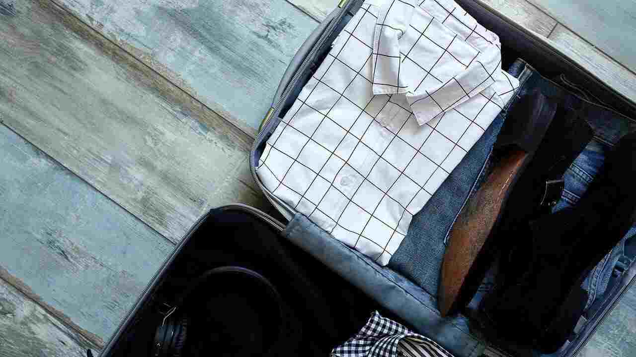 15 Genius Packing Tricks Flight Attendants Swear By  